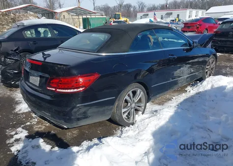 2014 Mercedes-Benz E 350 z USA, uszkodzony, nr VIN WDDKK5KFXEF229121